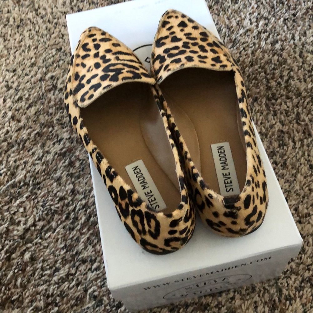 Steve Madden leopard flats
